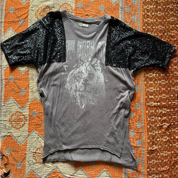 We The Free City Sparkle Tee - Picture 4 of 8